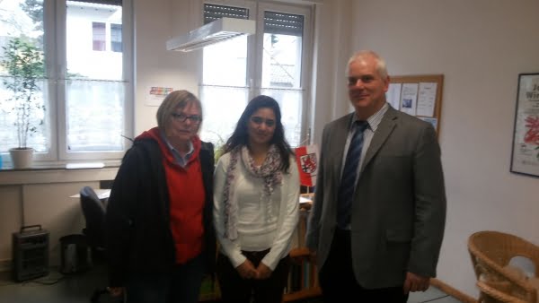 Frau Löbach (Fachbereich Integration), Ilkay Yilmaz (Integrationsfachkraft), Herr Liermann (Amtsleiter Sozialamt des Rhein-Sieg-Kreises)