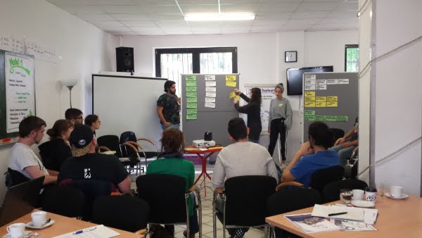 Erfolgreicher Durchstart in die Ausbildung „Trainer_in für Antidiskriminierungsarbeit“