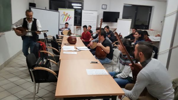 Saz/Tambur Kurs – Projekt Integration durch Musik