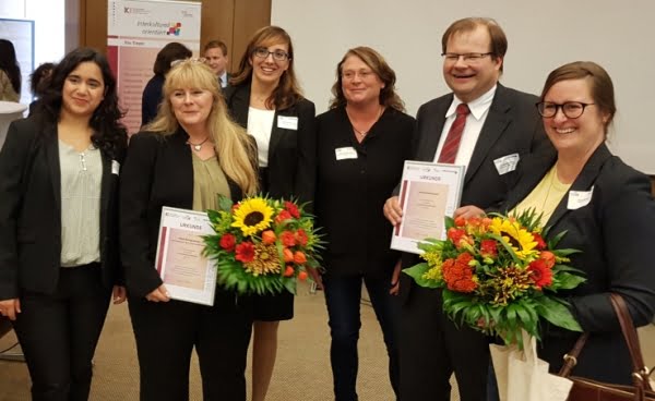 Siegel „Interkulturell orientiert“ verliehen