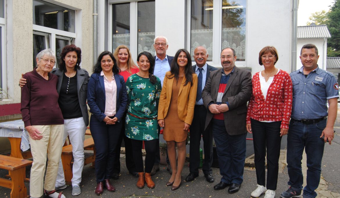 Staatssekretärin Güler besucht Kurdische Gemeinschaft Siegburg